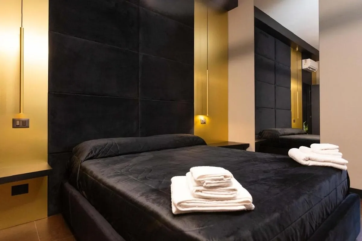 Black Room Suite And Spa كاريني بيت للعطل
