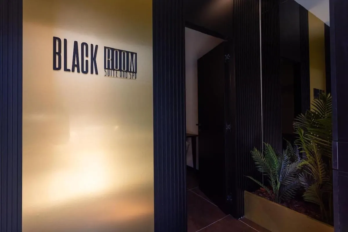 Black Room Suite And Spa كاريني 0*,